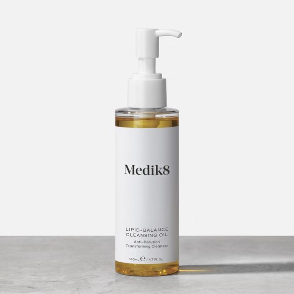 Очищуюча олія для обличчя Medik8 Lipid-Balance Cleancsing Oil 140ml  PO8760 фото